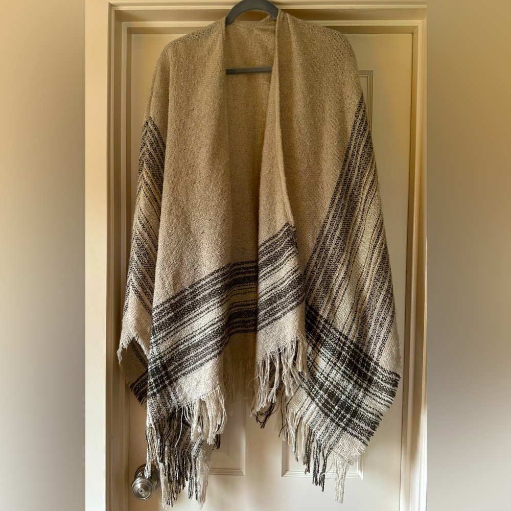 Shawl/poncho